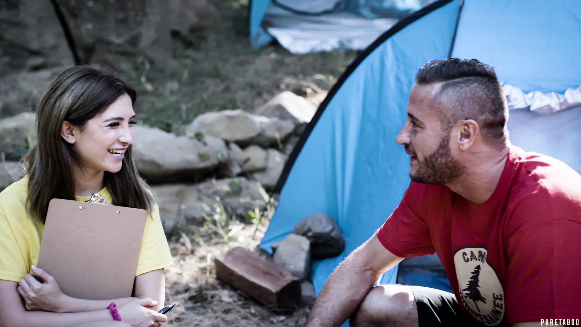 traindo o namorado no acampamento – Porno Legendado – Porno Com Legenda